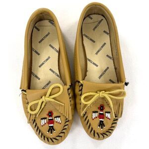 Vintage Minnetonka Leather Moccasins Beaded Thunderbird Nude Tan Size 8